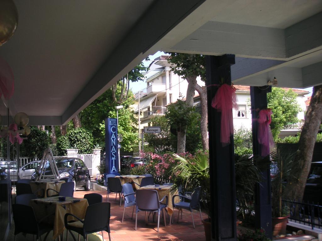 Hotel Canasta Riccione Exterior foto